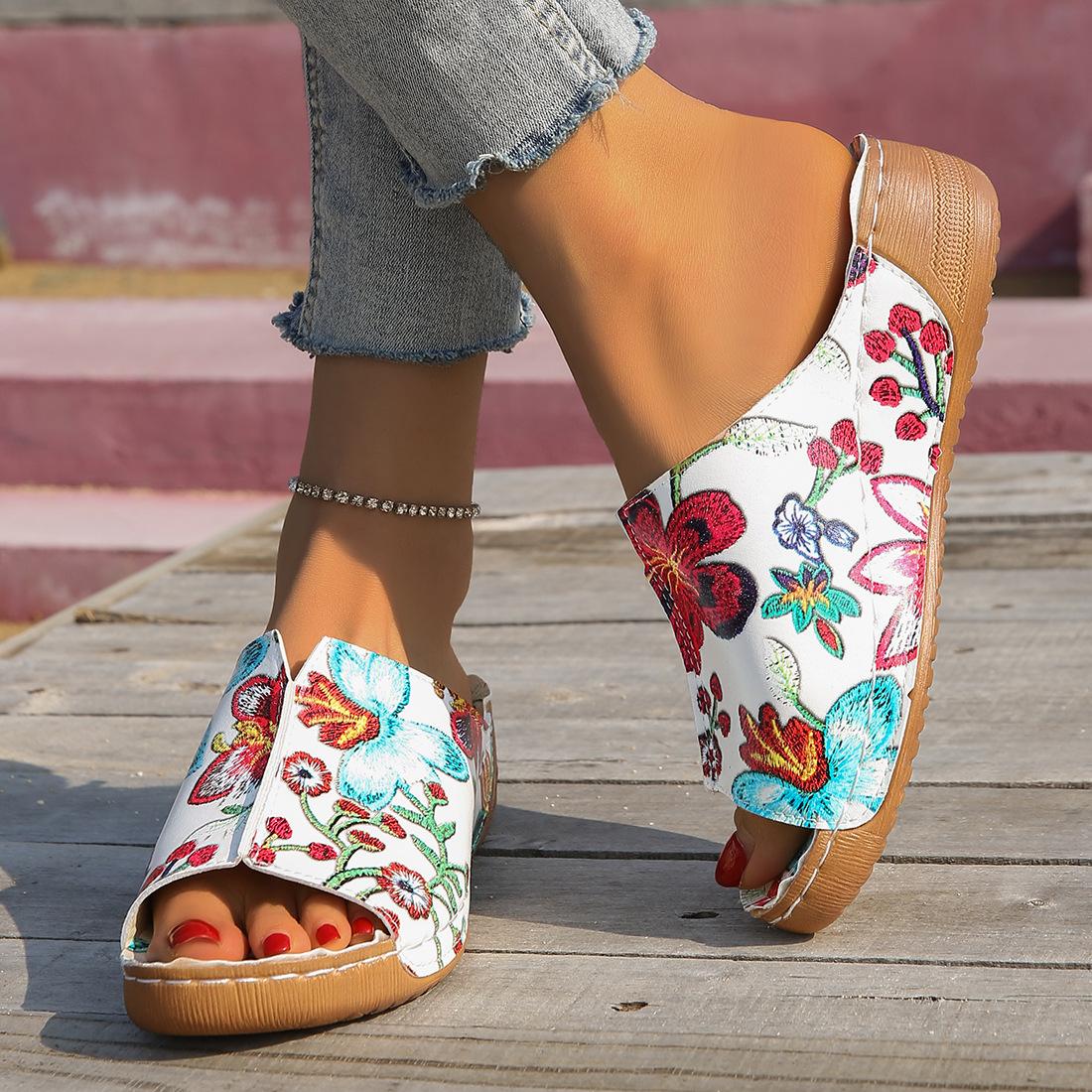 

Fashion Butterfly Printed Wedge Slippers for Women Lightweight Peep Toe Platform Sandals Woman Summer 2025 Comfort Non Slip Beach Slides 36