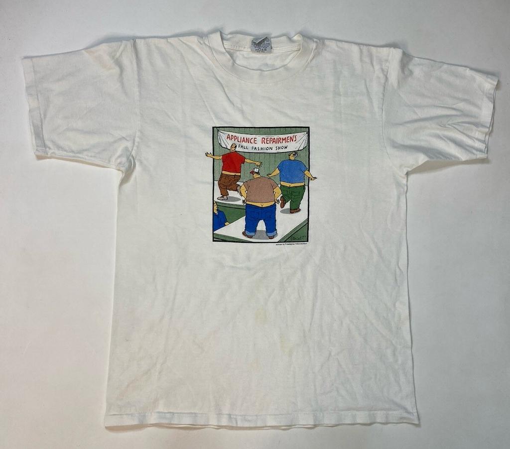 VINTAGE Appliance Repairmen's Fall Fashion Show Funny Graphic T-shirt Men Large