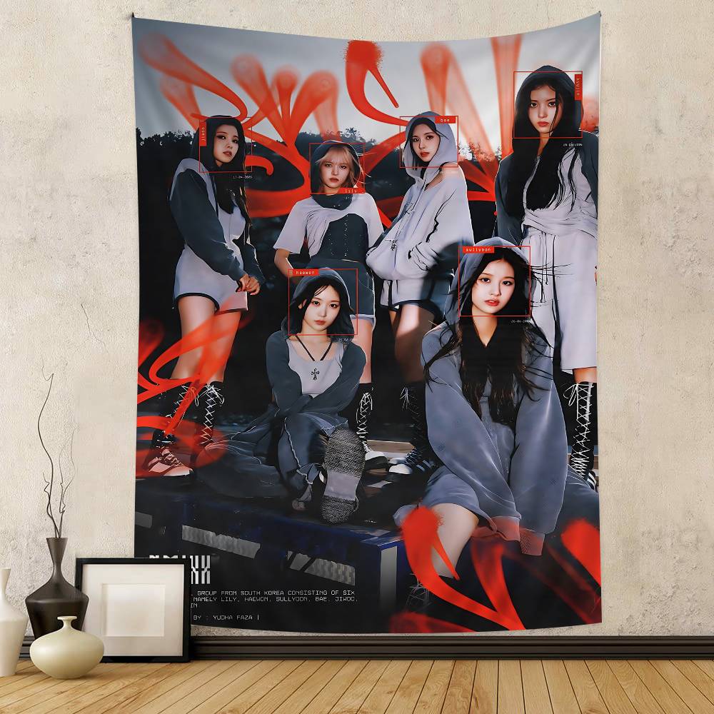 Music Group NNMIXX Anime Tapestry Hippie Flower Wall Carpets Dorm Decor Cheap Hippie Wall Hanging 100X70CM