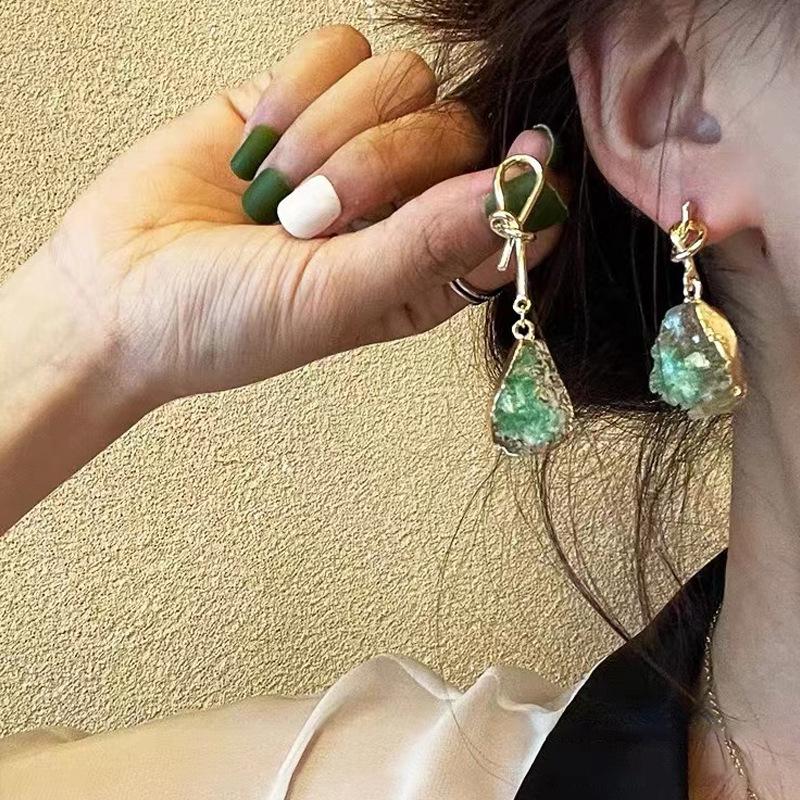 Trendy Earrings with Vintage and Fashionable Water Drop Shape and Zircon Gemstone