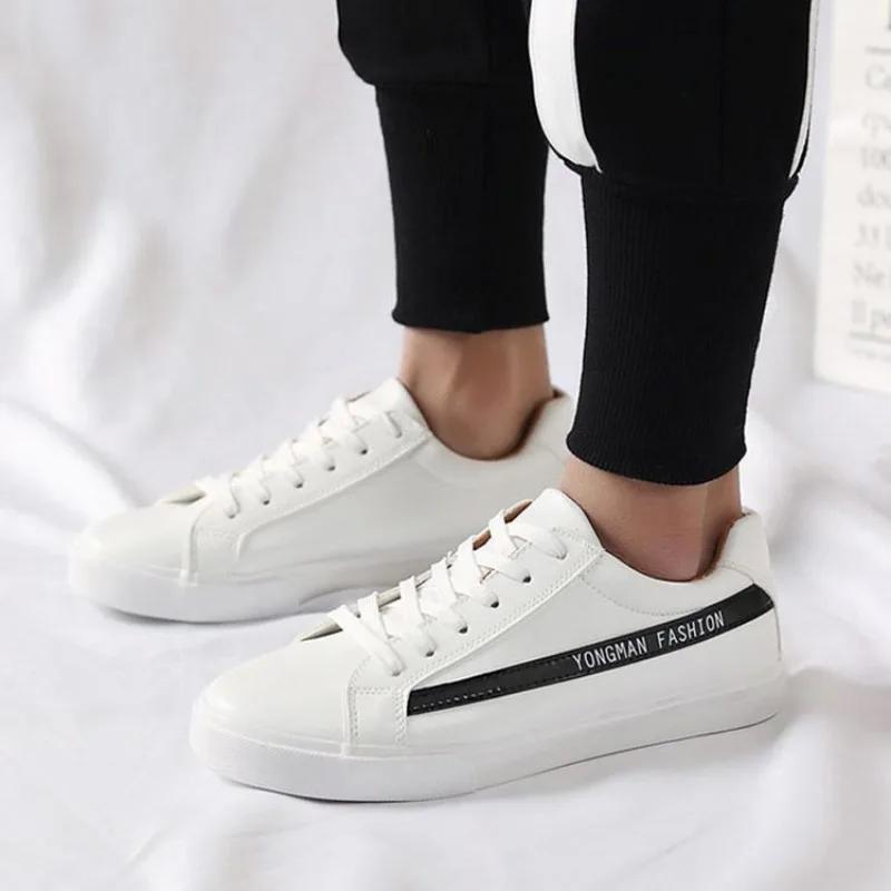 Vulkaniserte sko for menn Komfortable sneakers Mann Nyhet i Fritidssko Pustende Merkevaretilbud Klassisk Original Lav Pris Arbeid