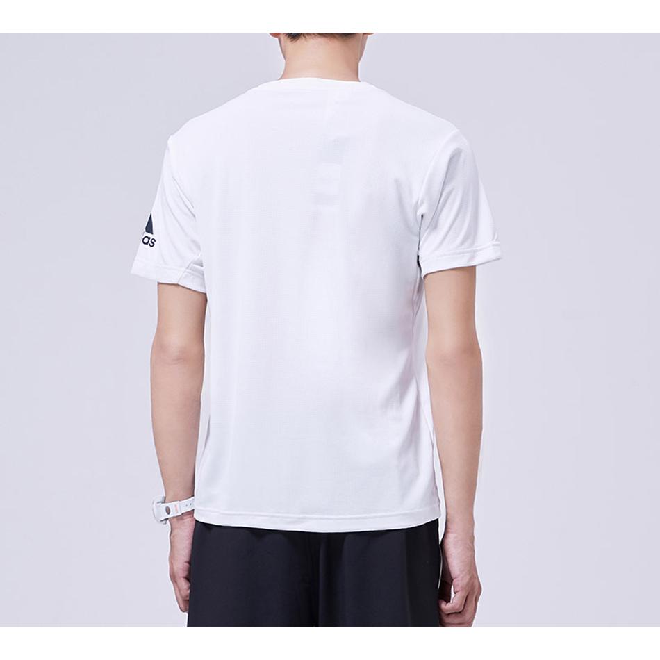 adidas T Shirts Men's White Crew Neck Moderate Straight Fit CZ5470