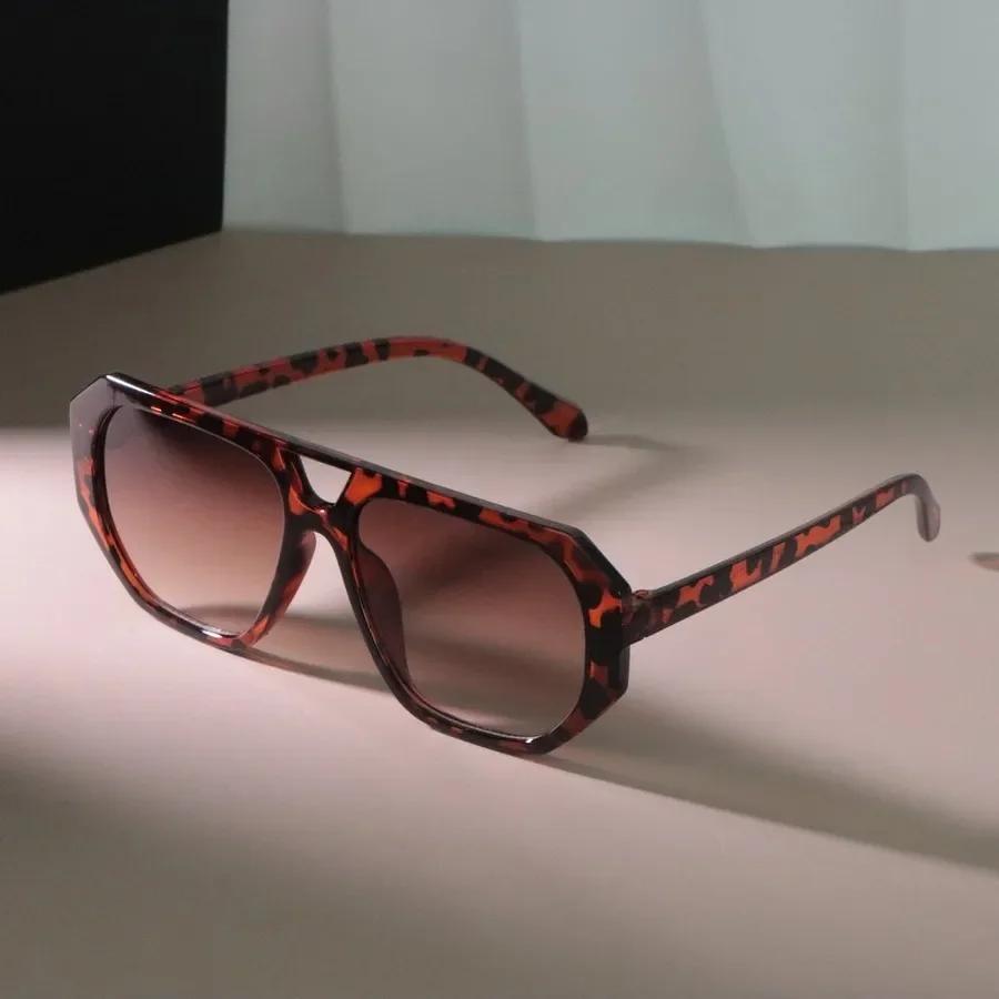 

Стильные квадратные солнцезащитные очки Женские Мужские Винтажный бренд Зеркальные линзы Простые солнцезащитные очки Женские Мужские Крутые цвета Other