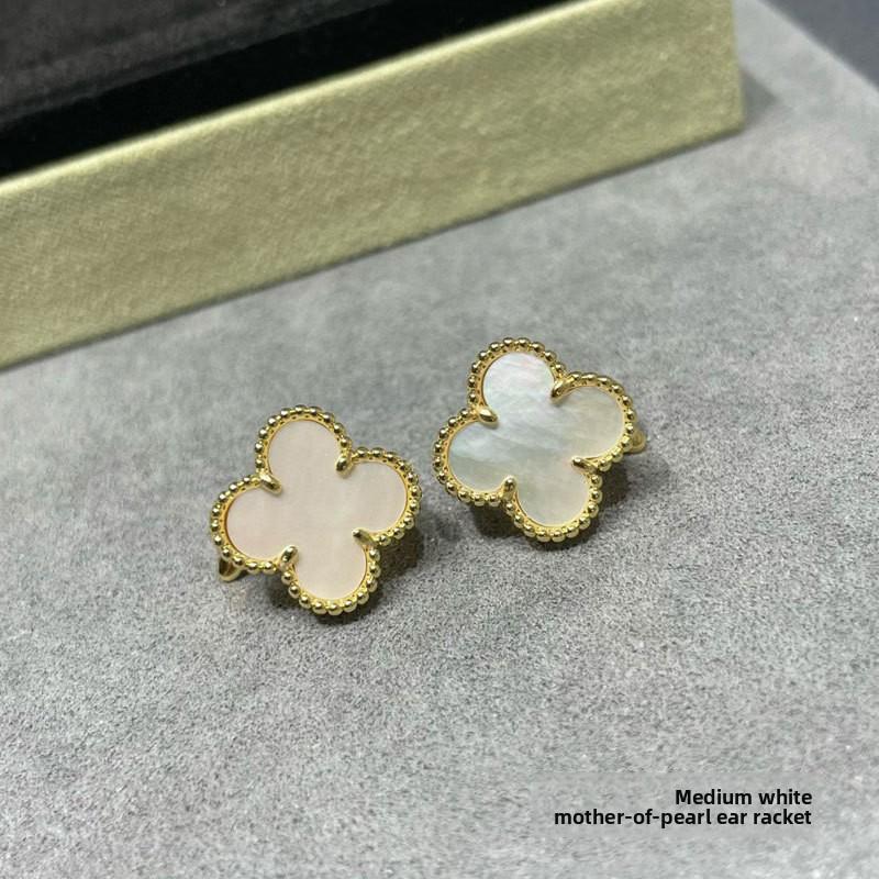 

Серьги-клевер с четырьмя лепестками из розового золота с сердоликом, версия премиум, для женщин. Серьги с изысканным белым перламутром, создающие ощущение высокого класса.
