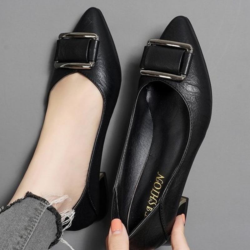 

New soft leather single shoes women s leather shoes casual small leather shoes versatile Korean version of fashion women s shoes 33