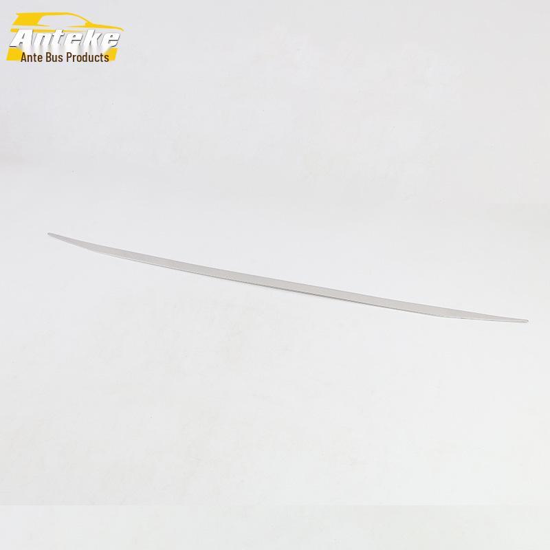 Q3 Dekoracyjne Paski Przeciwzarysowaniom Błyszczące Naklejki z Płatkami na Tylną Listwę i Bagażnik (Model 2019)