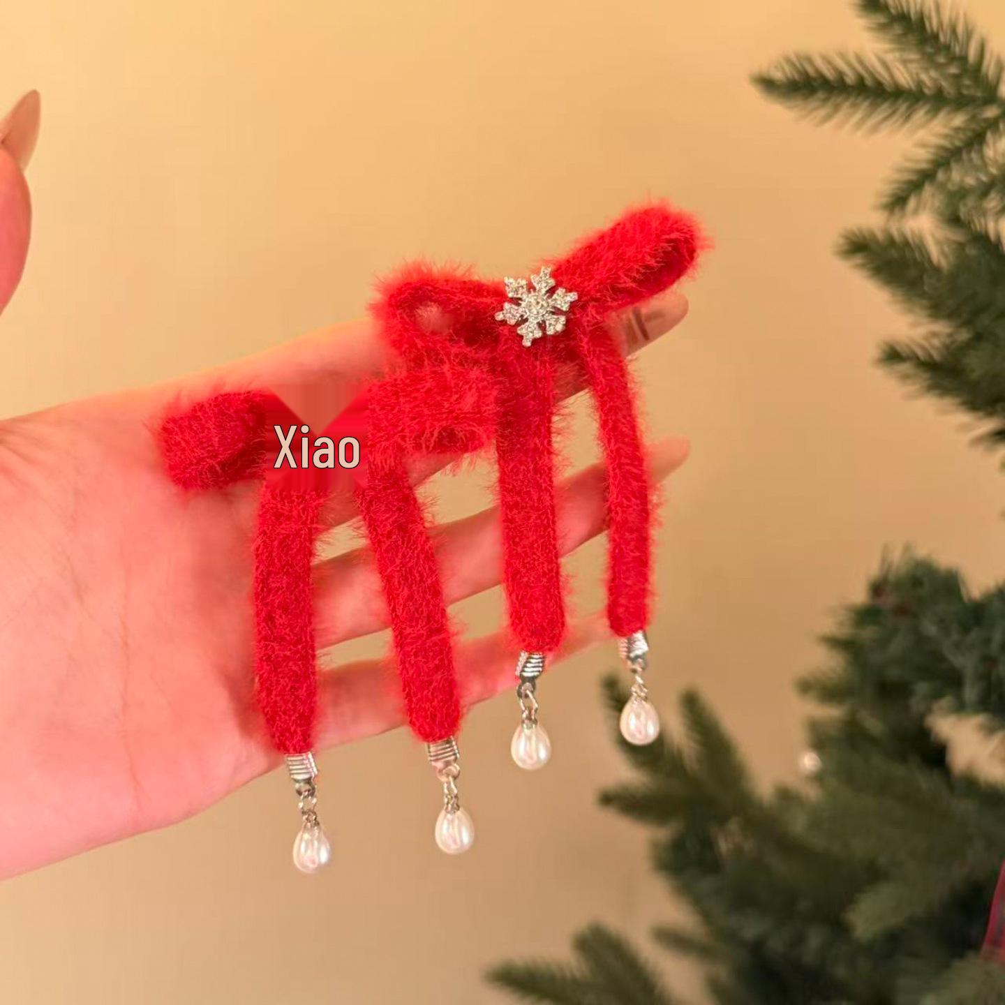 Sophisticated Diamond Snowflake Pearl Bow Earrings: Elegant Silver Needle Studs