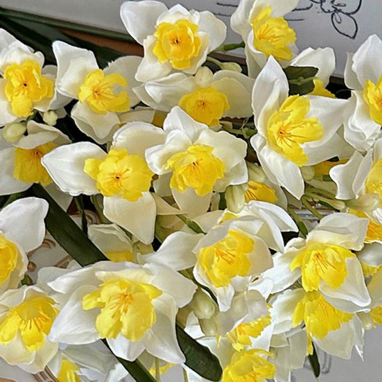 Künstliche Blumen Realistische Narzissen für Heimdeko Nordischer Stil Langlebig Kein Wasser Benötigt Flexible Stiele Sicher Floral