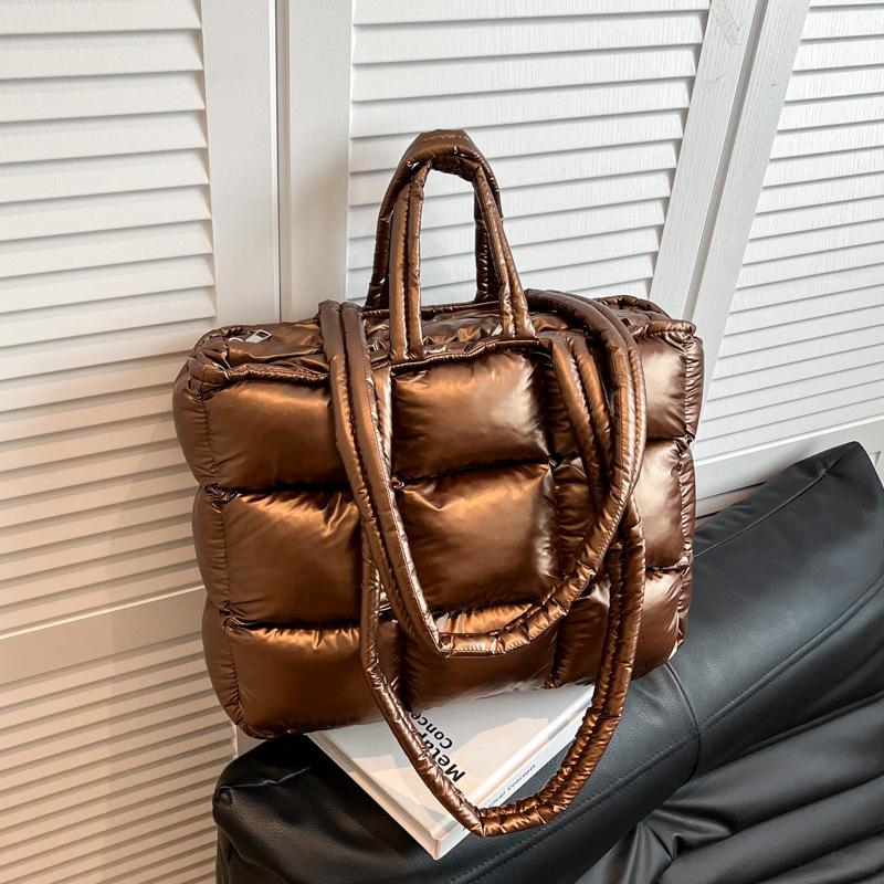 Large-capacity Cotton Clothing Bag Women's Autumn and Winter Versatile New Casual Shoulder Bag Popular Commuter Tote Bag