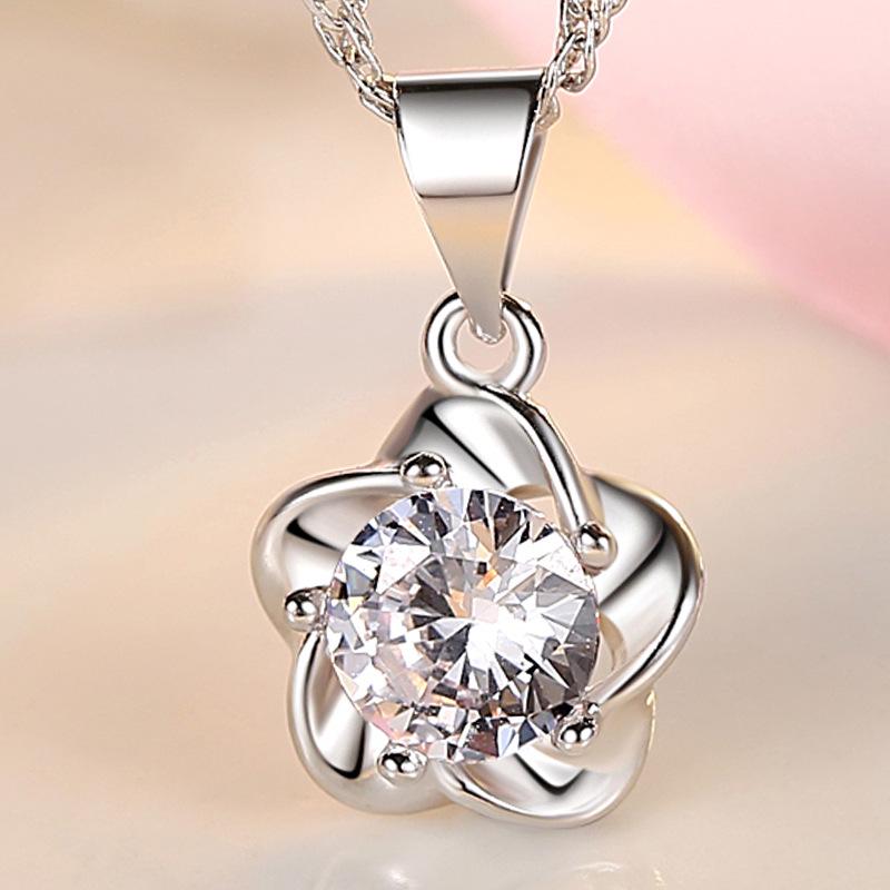 Dingmei Rotating Plum Blossom Necklace for Women