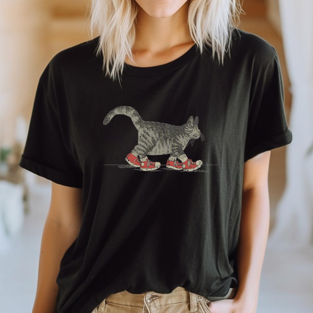 Sneaky Cat 1981 T-Shirt Unisex T-Shirt XXXXL