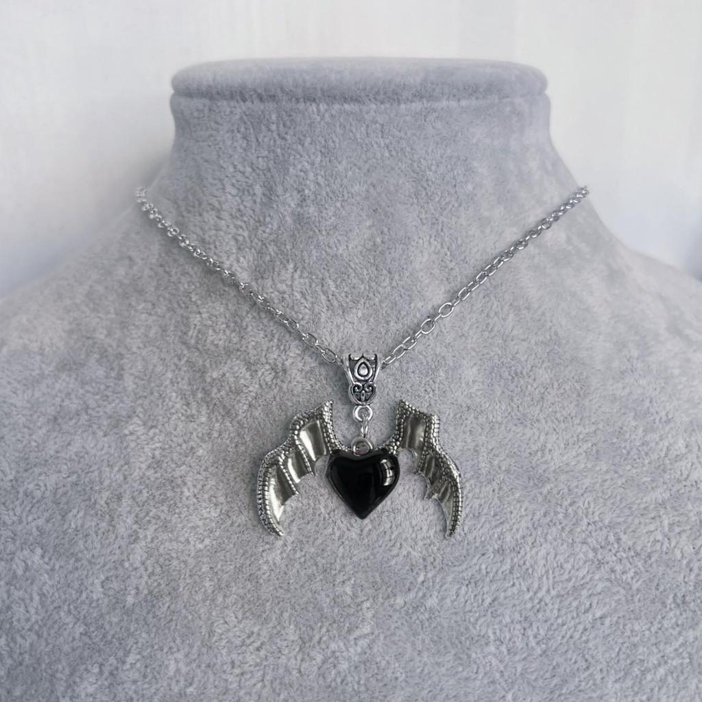 Gothic Punk Heart Shape Pendant With Alloy Drop Oil Necklace For Women