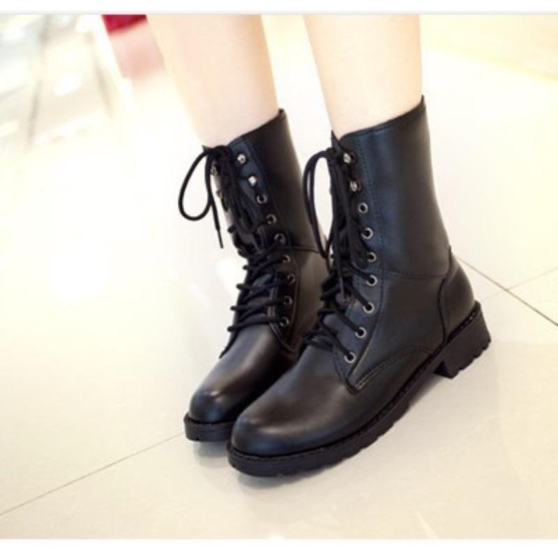 

New short boots women s shoes autumn and winter flat-bottomed lace-up retro locomotive Martin boots women s boots tide 42