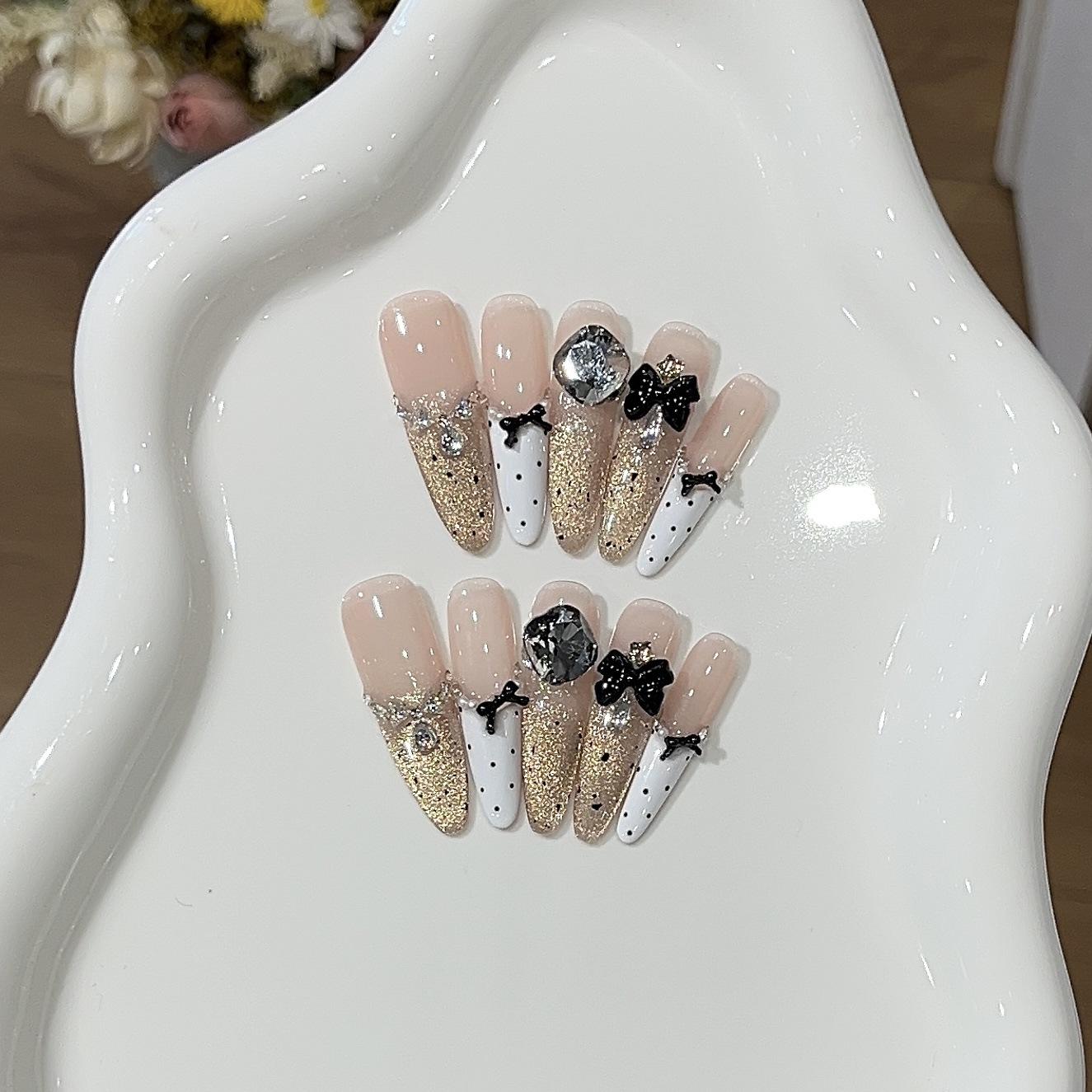 

Сырная ловушка Ретро Маленький аромат Ветер Мерцающий шампанское Золотой кошачий глаз Бант Наклейка Рисунок Одежда Броня L