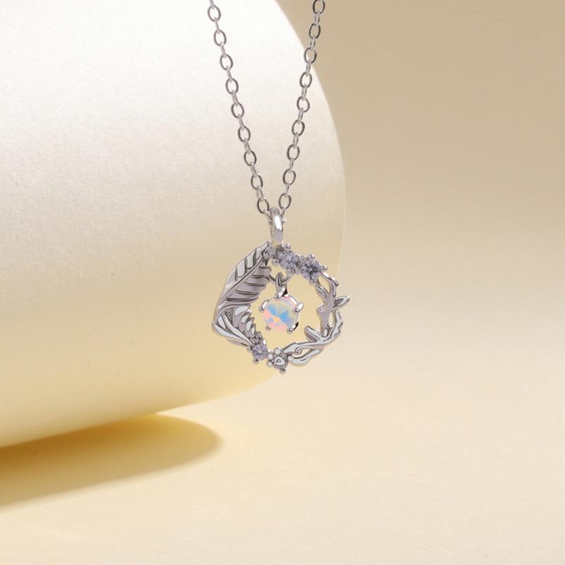 Women Light Luxury Simple Bird Pendant Moonstone Clavicle Necklace For Girlfriend Gift