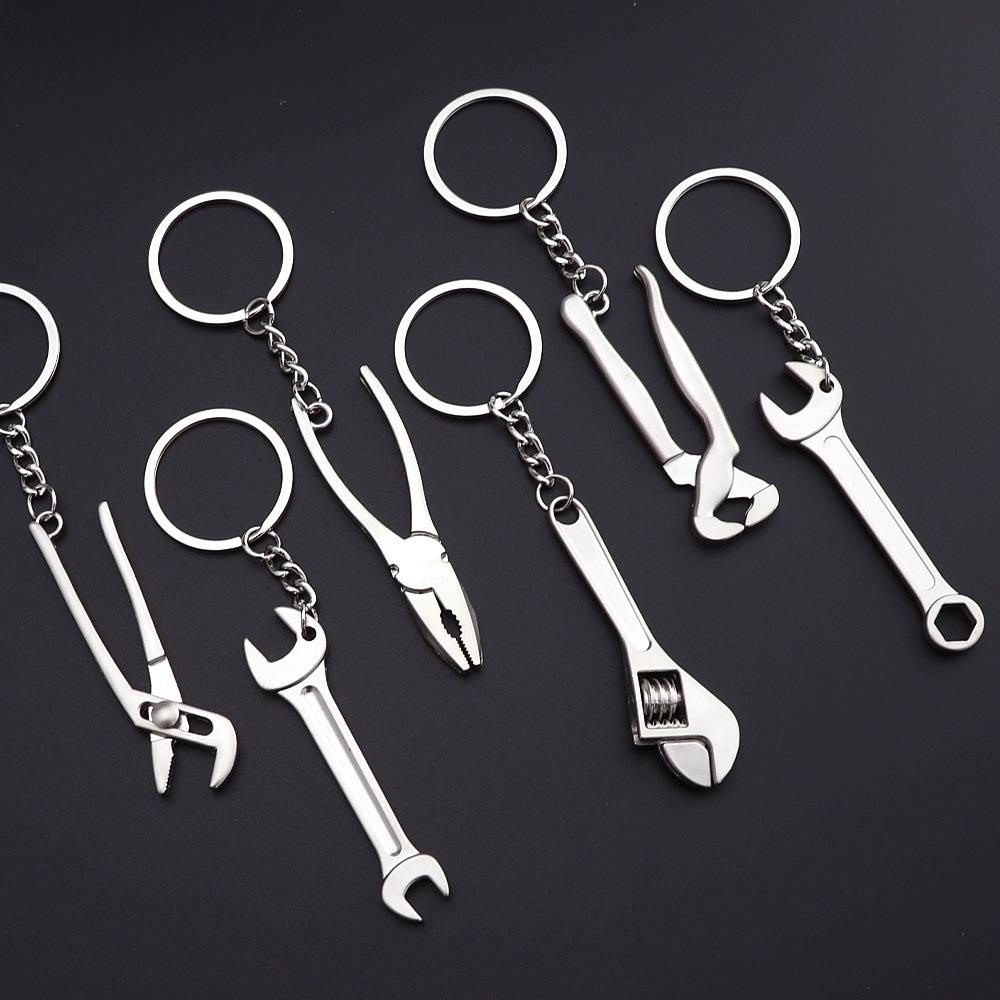 Fast Shipping Sturdy 122mm Hardware Tool Screwdriver Chainsaw Wrench Axe Pliers Ruler Saw Metal Keychain
