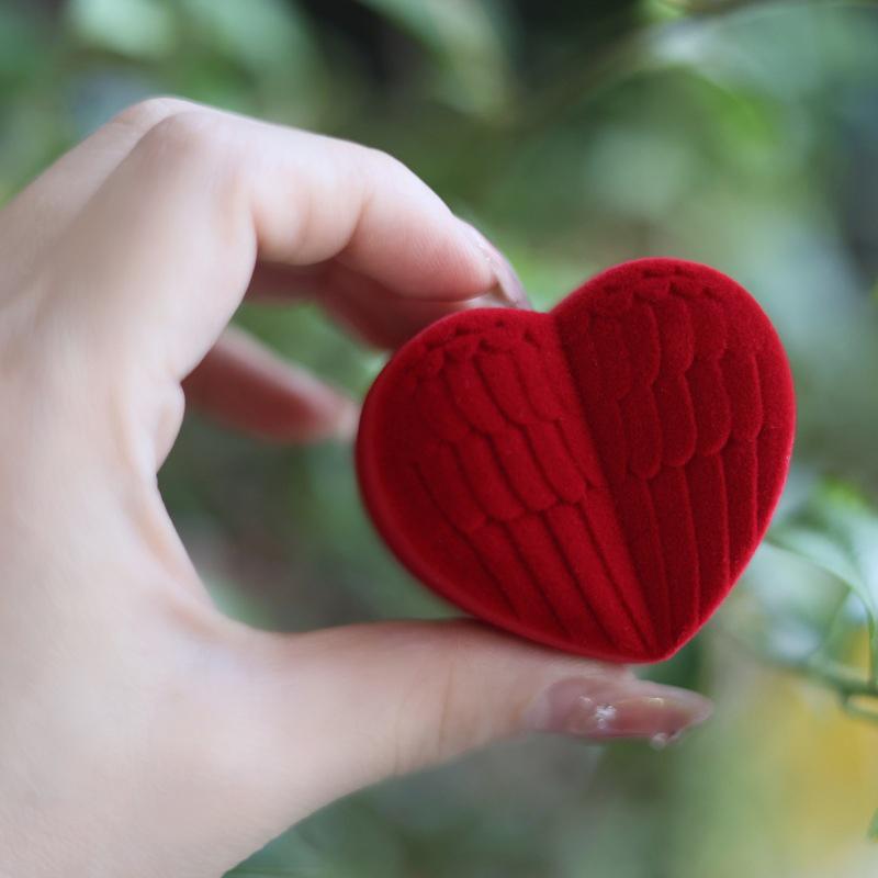 Flocked Heart Shaped Rose Ring Box Velvet Engagement Display for Marriage Proposal Valentines Day Party