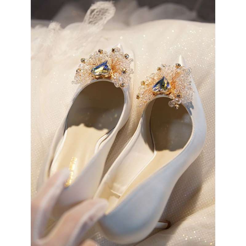 White pointed satin wedding shoes bridal shoes French rhinestone high heels women's high sense