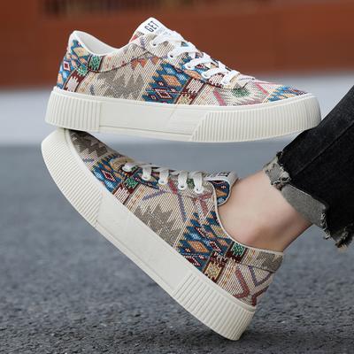Scarpe Basse alla Moda da Uomo Stile Nazionale 2026 Primavera e Autunno Jacquard Retrò Edizione Coreana Versatili Taglie Grandi Scarpe alla Moda