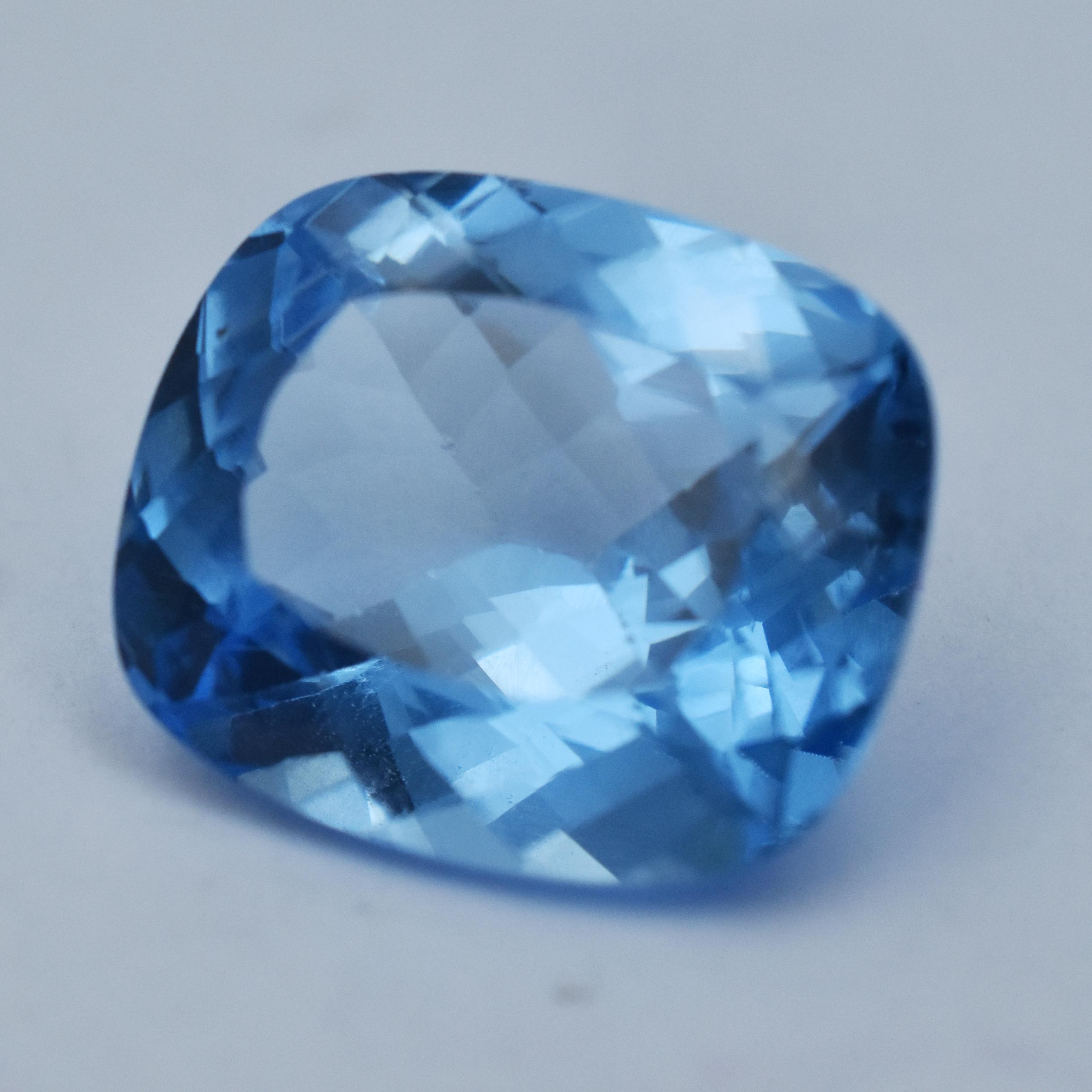 

Natural Blue Sapphire 20.45ct Cushion Cut Certified Loose Gemstone 17.9 mm approx синій