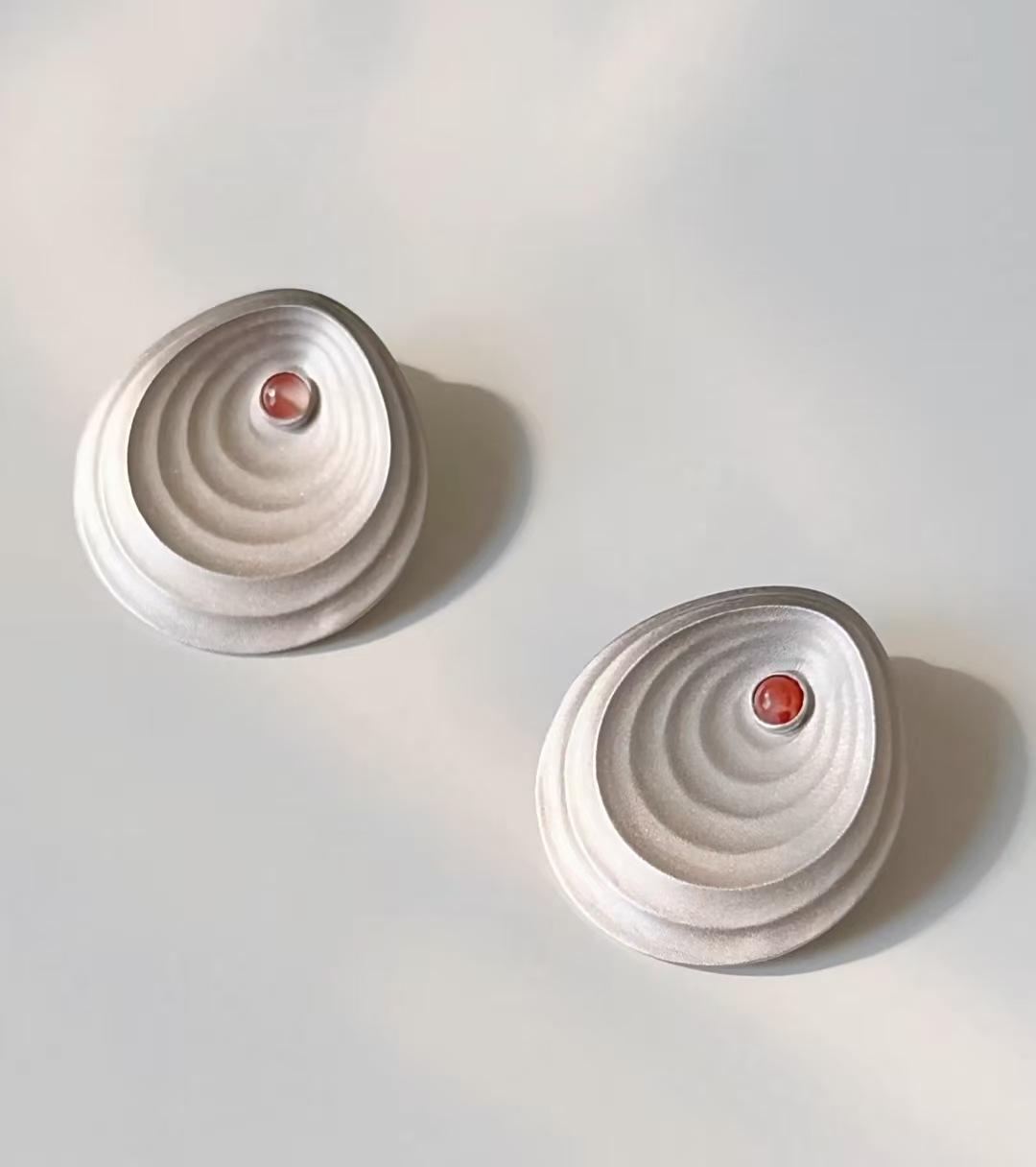 Элегантные серьги-гвоздики из южно-красного агата в форме капли воды – Ретро, Универсальный дизайн для женщин