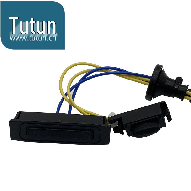 Compatible Tailgate Switch Trunk Button for 2005-2010 Tiida Livina