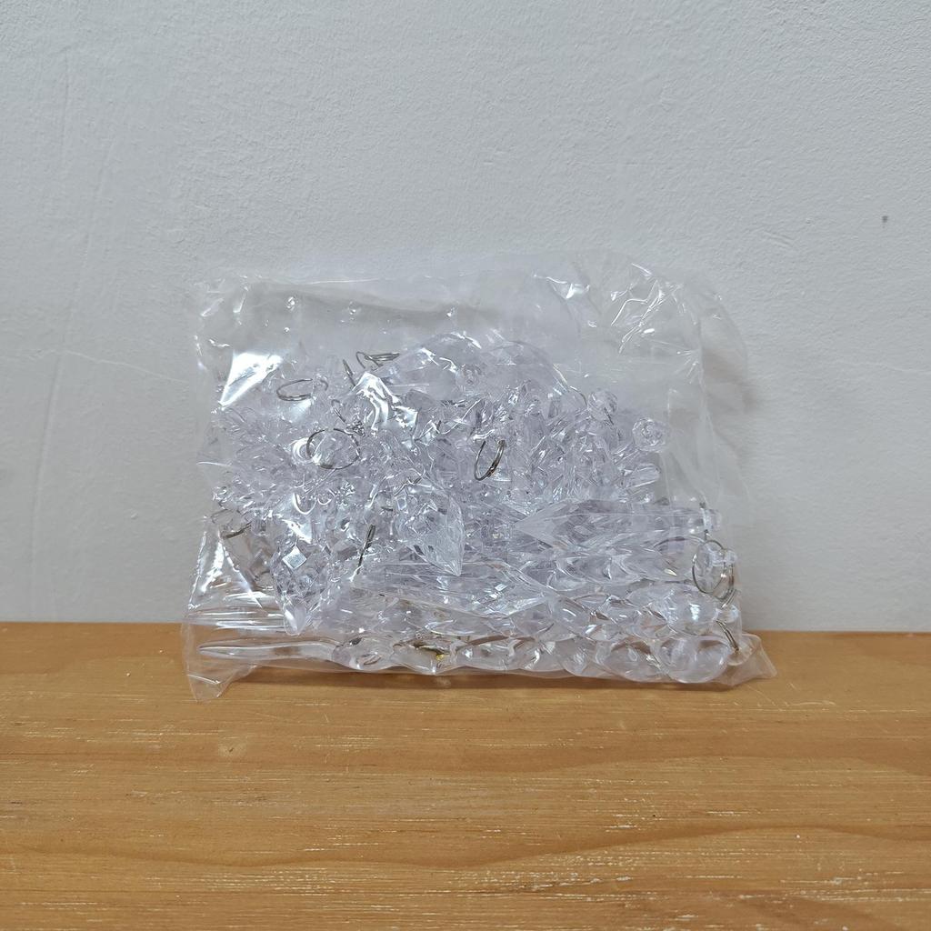 18-Piece Clear Acrylic Icicle and Snowflake Christmas Ornaments Set