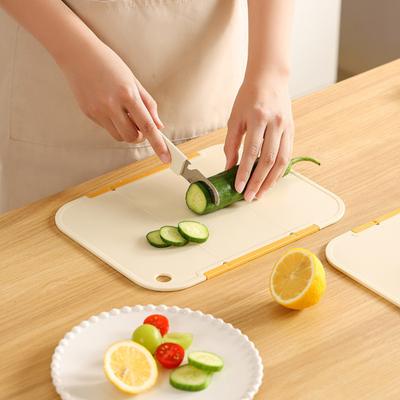 Coltelli da cucina e accessori – Taglieri