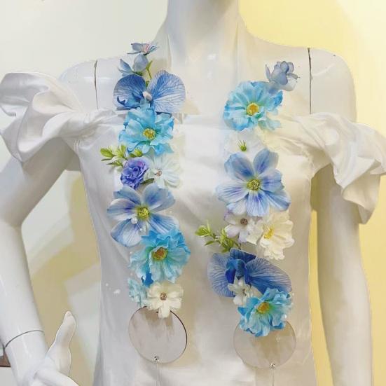 Floral Graduation Stole Handmade Custom Floral Belt with Realistic Faux Silk Flowers Phalaenopsis Roses Dahlias Personalized Engraved Tags Unique Grad