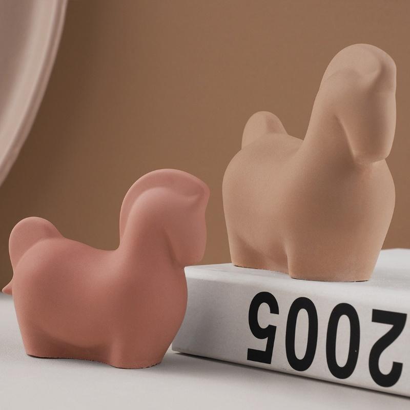 DIY Gypsum Aromatherapy Big Horses Pony Candle Silicone Molds Candlestick Decoration European Ornament Resin Mold Crafts Casting