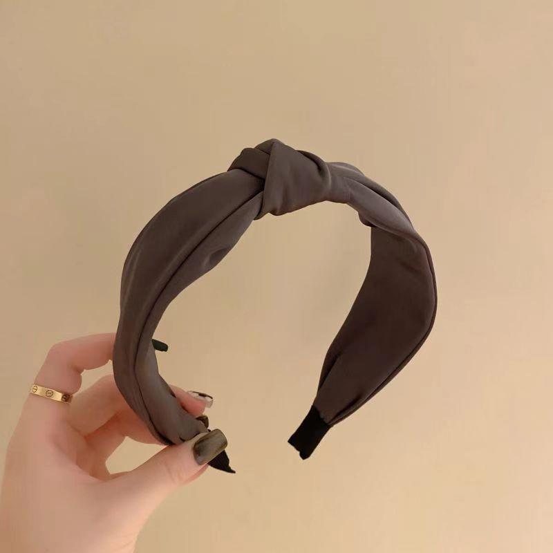 Luxurious Wide-Brimmed Headband for Women - Top Knot Design, Perfect for Autumn/Winter