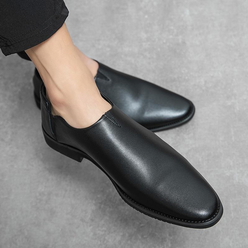 Herren Modische Koreanische Slip-On Lederschuhe, Lässig bis Formell, Spitze Zehenpartie