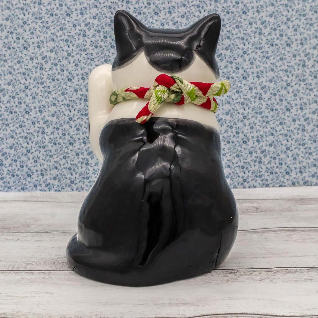 Yakushi Kiln Beckoning Cat good luck (Spotted) (with sticker)