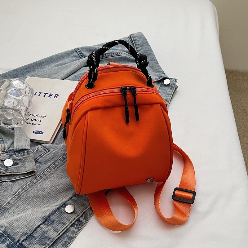 

Small backpack women s lightweight foreign style niche shoulder bag new fashion commuter shell bag casual simple messenger bag