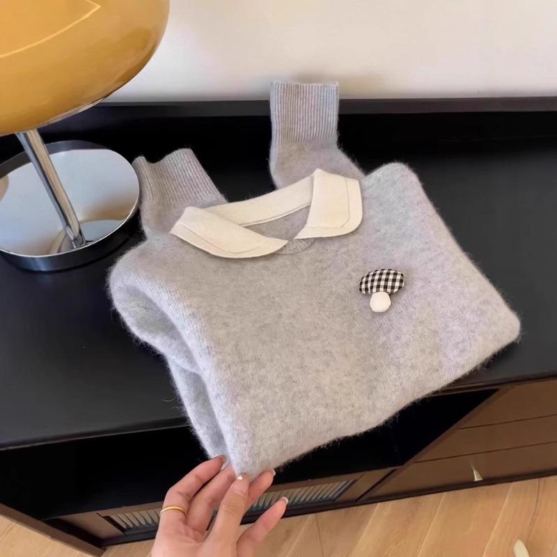 Autumn New Loose and Thin Fashionable Age-reducing Doll Collar Sweater Women's Thickened Gentle Wind Knitted Sweater