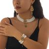 Retro Court Style Imitation Pearl Beaded Collarbone Necklace, Temperament Diamond-Set Hollow Flower Plate Collar Female