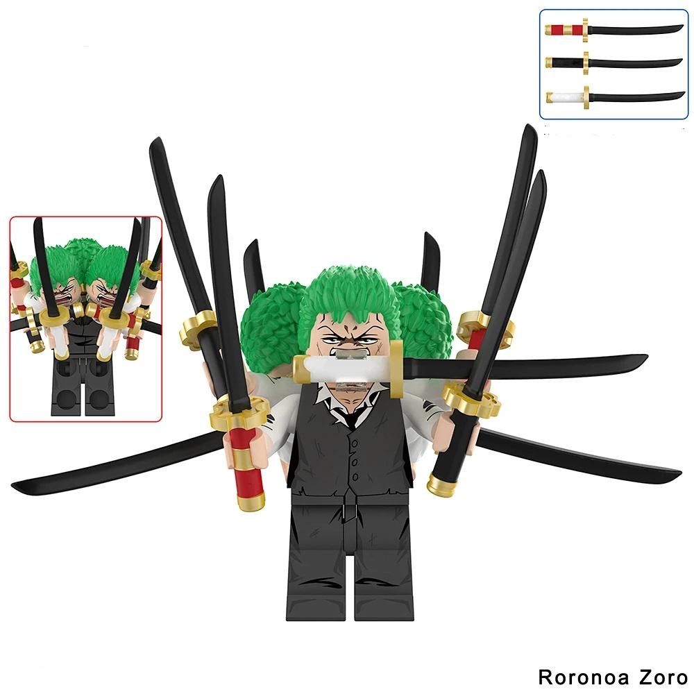 Собранные детские игрушки-конструкторы