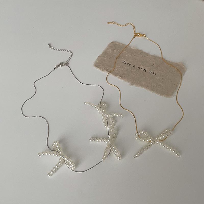 French Retro Niche Pearl Bow Necklace Female Design Sense Personality Sweet Versatile Temperament Neck Chain Collarbone Chain