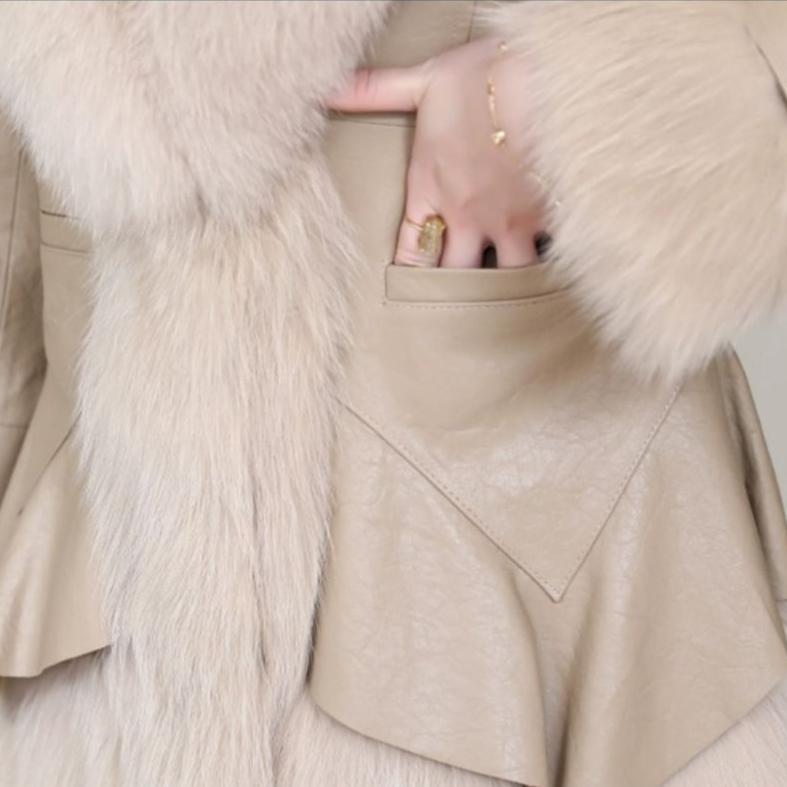 Winter Women's  Faux Fur Coats Slim V Neck Faux Fox Fur Coat Thickened PU Leather Jacket with Fur Collar