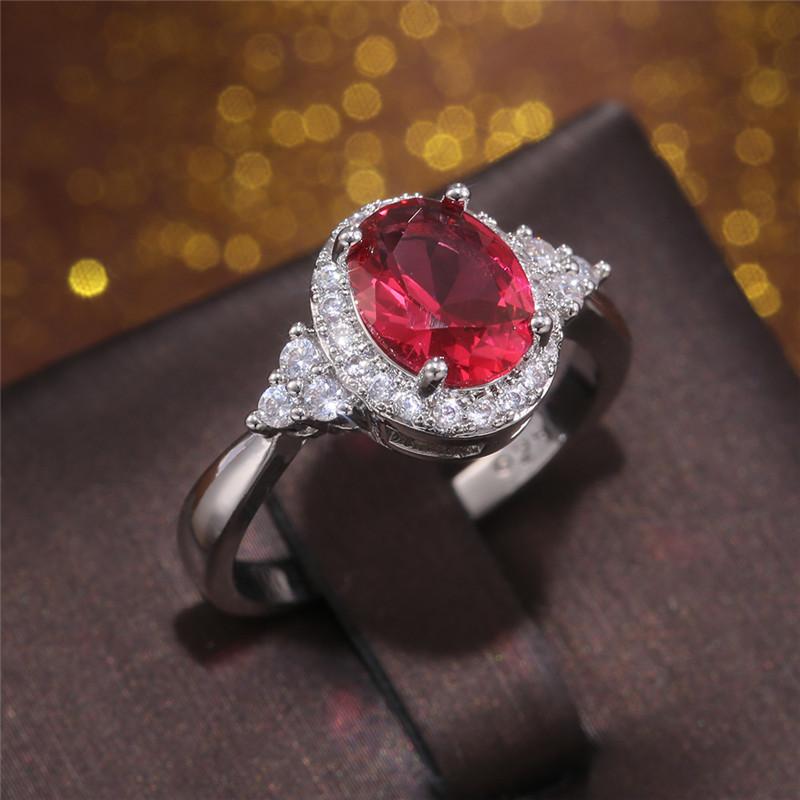 Cubic Zirconia Rings Romantic Women Oval Red Stone Engage Bridal Wedding Occasion Finger Ring Valentines Present Present LoverTrendy Finger