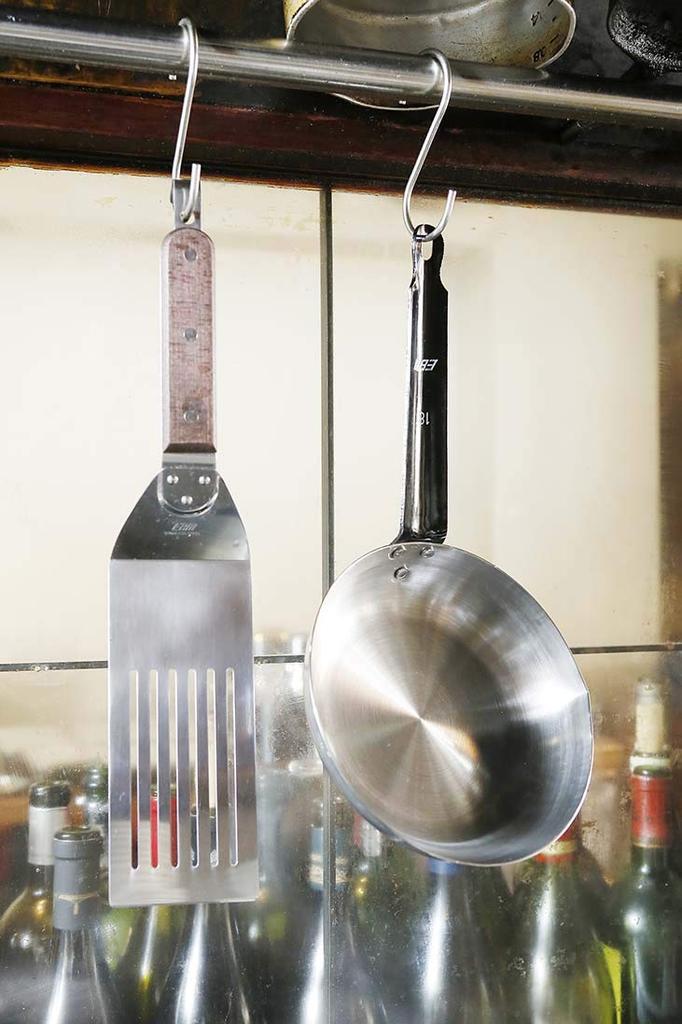EBM Iron Frying Pan 18cm