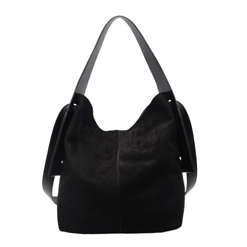 Autumn and Winter Fashion Bags Women's New Trendy and Popular Solid Color Shoulder Bags Casual Large-capacity Commuter Tote Bags