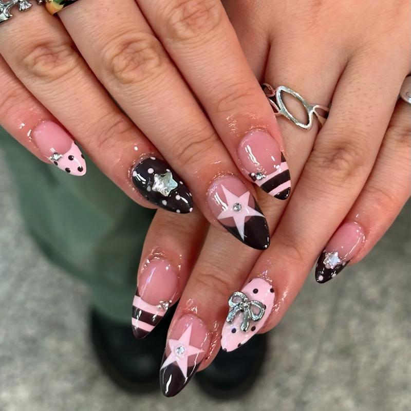24PCS Fake Nails Sweet Cool Black Polka Dots French Spice Girl Y2k Nails Ins Pink Star Bow with Rhinestone Almond Press on Nails