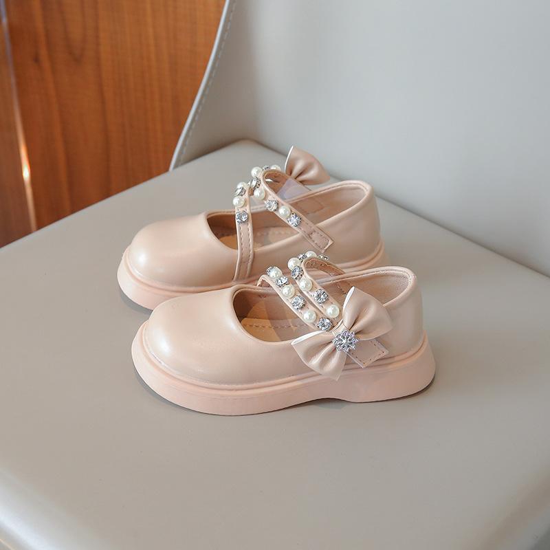 Autumn New Korean Version Pearl Bow Girls Comfortable Soft-soled Leather Shoes