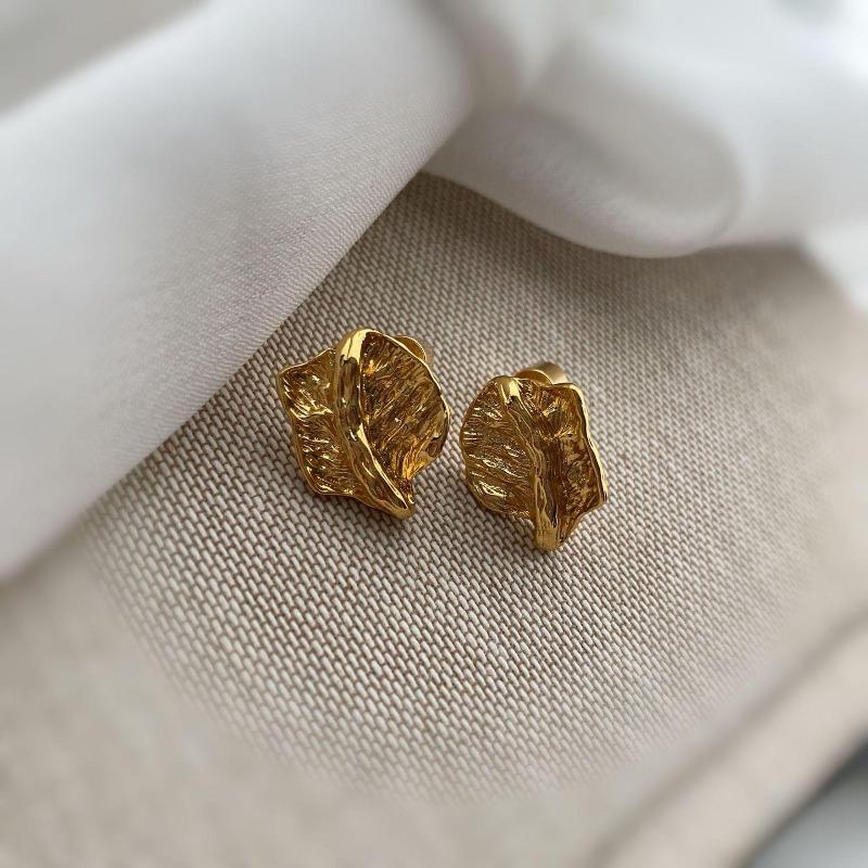 

Gold Electroplating Unique Retro Stud Earrings Irregular Texture Road Feeling Leaf Design Personalized Temperament Earrings