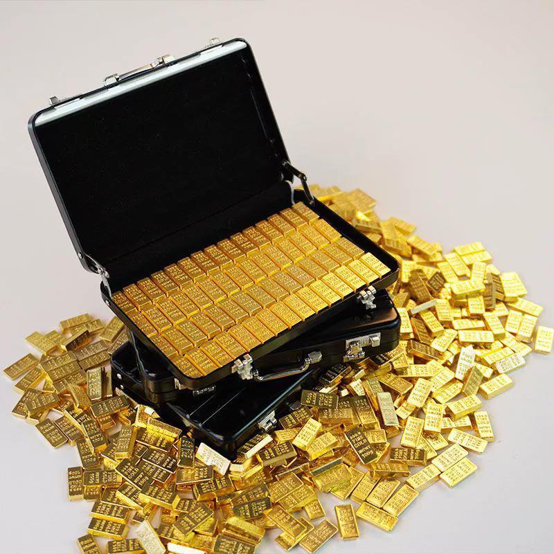 Aluminum Alloy Suitcase With Mini Gold Bar Replica Gold-Plated Alloy Collectible Doll House Micro Scene Decoration Display Model