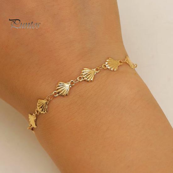 Lightweight Metal Chain Jewelry Gold Boho Ocean Bracelet for Women, Minimalist Mini Scallop Versatile Alloy Wristband Shell Bracelet, Summer