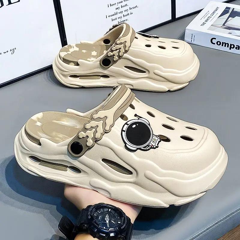 

Fashion Hole Men s Shoe Platform Beach Rubber Mascullino Slides Y2k Comfortable Designer Luxury Original 2025 Style Fashion Male Slipper 45