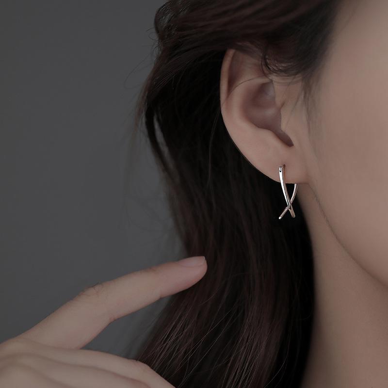 Fengshang S925 Silver Line Crossover Ear Cuffs Stud Earrings for Women - 2025 Autumn/Winter Trend