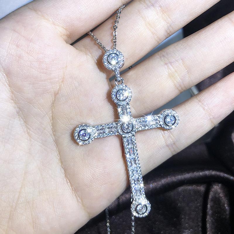 Módní řetízek s přívěskem křížek Roztomilý dámský náhrdelník Zirkonový krystal AAAAA+ Choker s křížkem pro ženy
